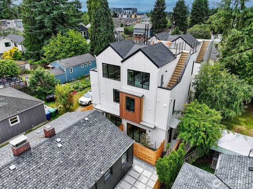 d-8733 13th Ave Nw, Seattle, WA, 98117-3404 | Card Image