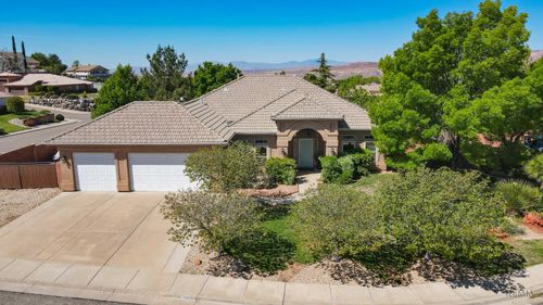 132 S 2390 W, Hurricane, UT, 84737-4456 | Card Image