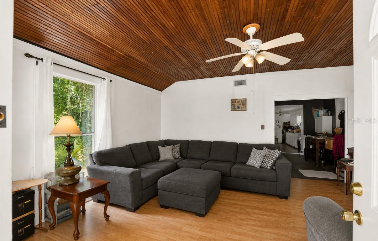 Residential in HAWTHORNE 5