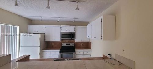 2610 26th Way, West Palm Beach, FL, 33407-6727 | Card Image