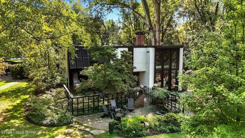 12108 Locust Ln, Anchorage, KY, 40223-1450 | Card Image