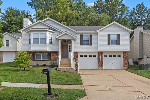 13218 Wintergreen Estates Drive, Fenton, MO, 63026 | Card Image