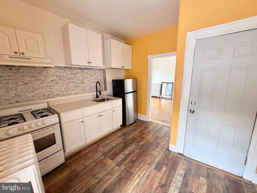 Residential Lease in PHILADELPHIA 3