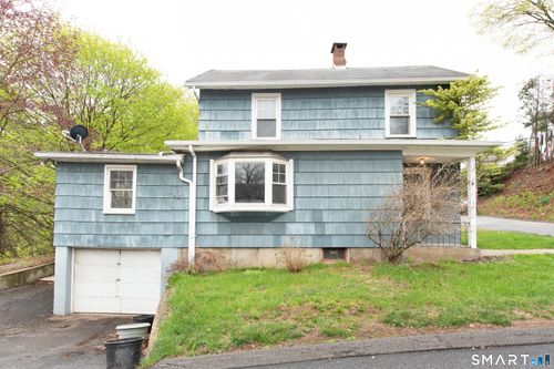 104 Judson St, Thomaston, CT, 06787-1527 | Card Image