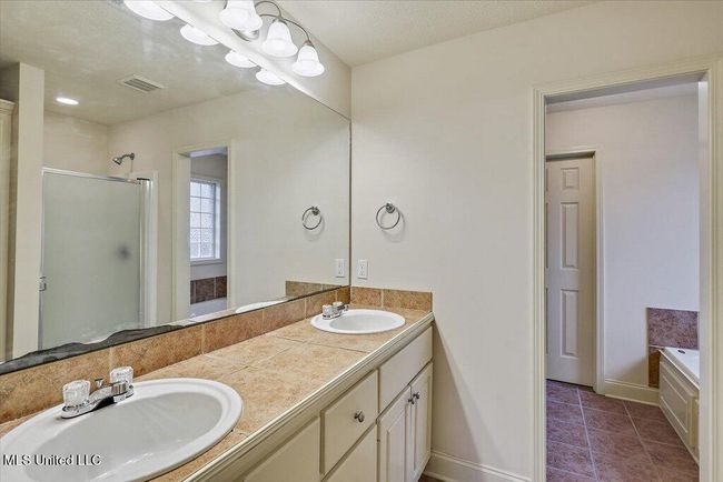 702 Trinity Ln | Image 9