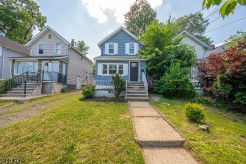 810 Spruce St, Roselle, NJ, 07203-2113 | Card Image