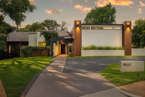 9863 Elmcrest Dr, Dallas, TX, 75238-1831 | Card Image