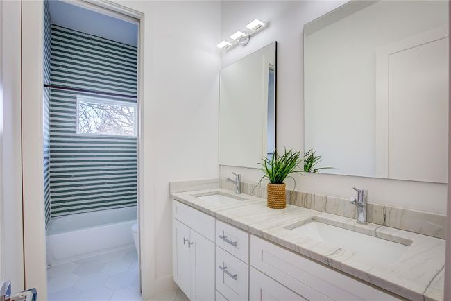 Full bath with double vanity | Image 17