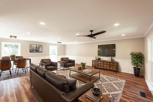 115 Applewood Valley Dr, Hendersonville, TN, 37075-5236 | Card Image