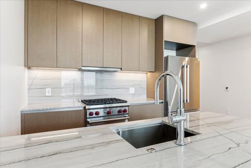 3010-610 Davis St, Austin, TX, 78701 | Card Image