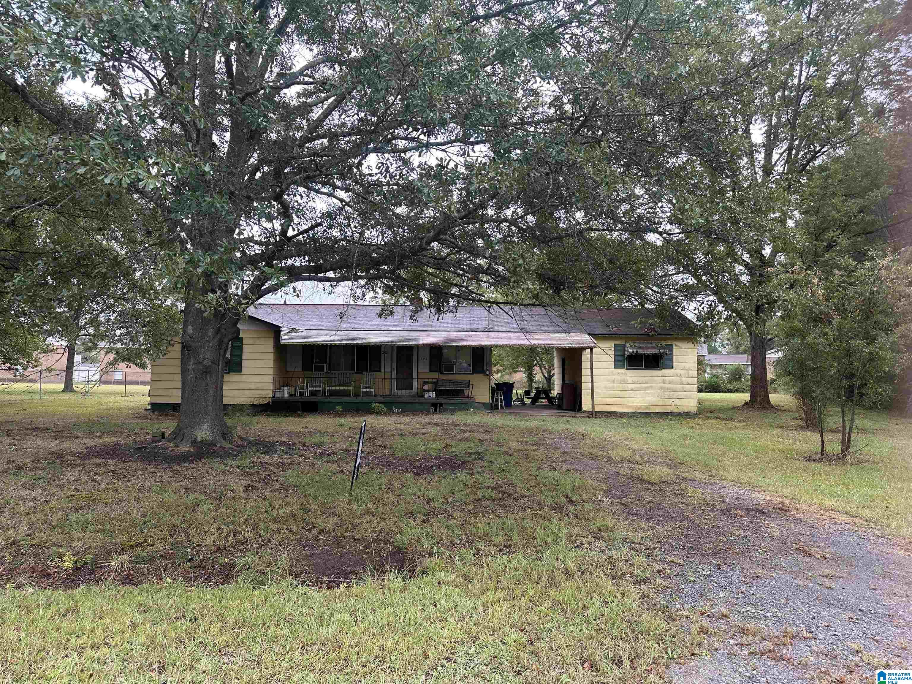 Greenview Ave, Rainbow City, AL 35906