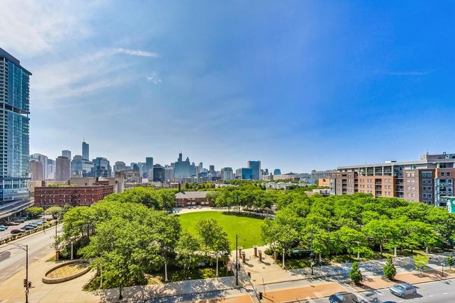 APT-709 - 343 W Old Town Ct, Condo with 2 bedrooms, 2 bathrooms and 1 parking in CHICAGO IL | Image 4
