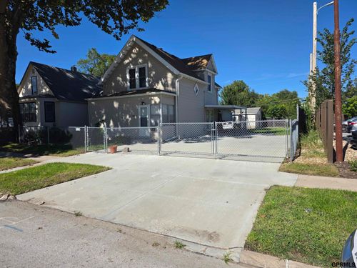 3012 Emmet St, Omaha, NE, 68111-3205 | Card Image