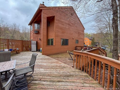 12 Edelweiss Dr, Woodridge, NY, 12789-5805 | Card Image