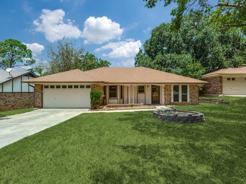 2126 Pecos Dr, Grapevine, TX, 76051-4808 | Card Image