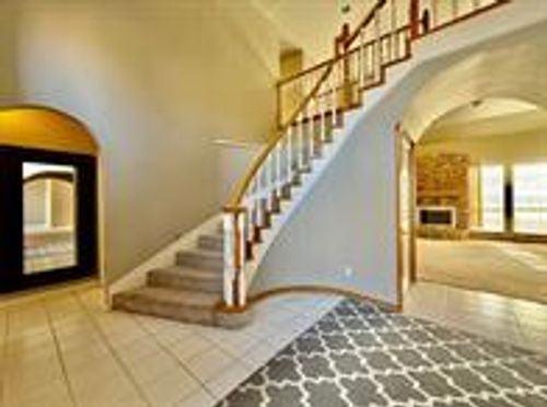 2200 Augusta Ave, Edmond, OK, 73034-3008 | Card Image