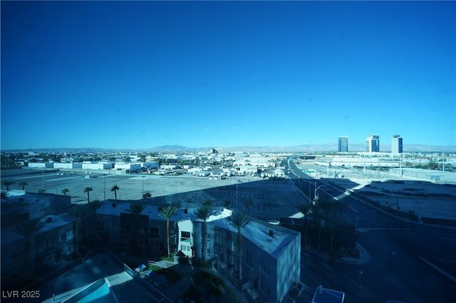 UNIT-804 - 4525 Dean Martin Dr, Condo with 2 bedrooms, 2 bathrooms and null parking in Las Vegas NV | Image 15