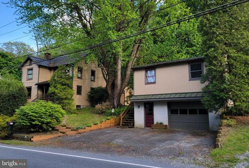 318 N Galen Hall Rd, WERNERSVILLE, PA, 19565-9322 | Card Image