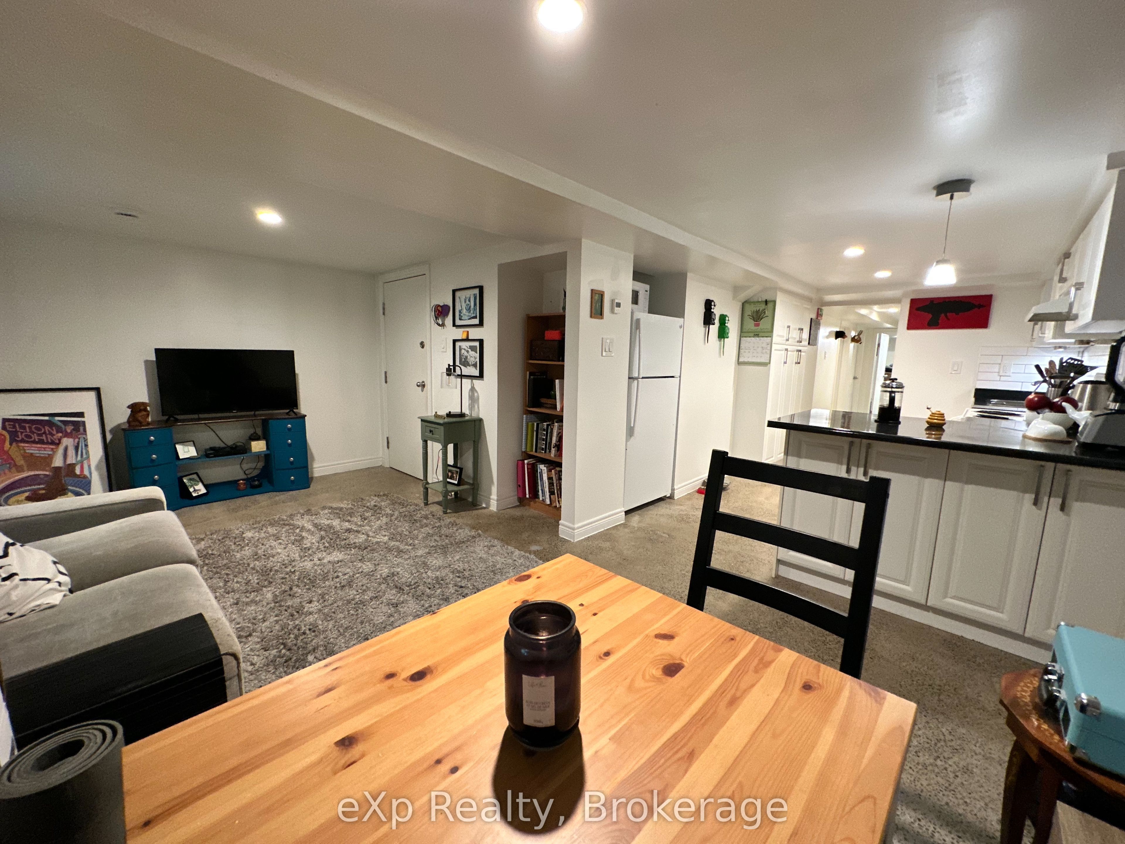 Residential Lease in Toronto W06 3