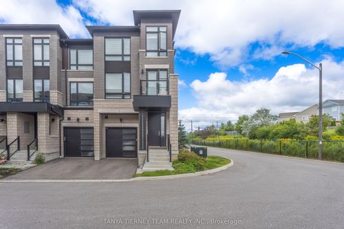 24 Lake Trail Way, Whitby, ON, L1M0M3 | Card Image