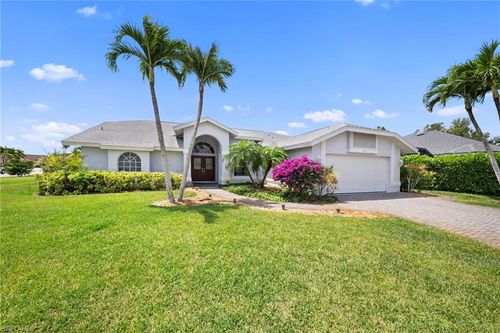 3971 Spring Garden Ln, ESTERO, FL, 33928 | Card Image