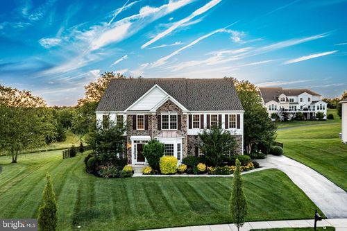 122 Bolero Dr, DOWNINGTOWN, PA, 19335-4936 | Card Image