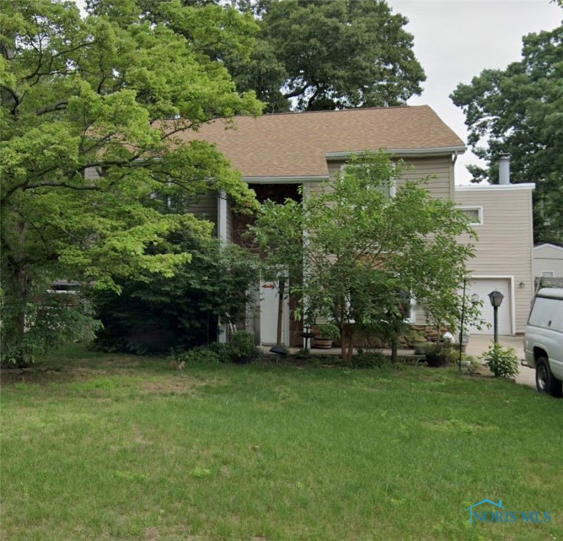 Washington Dr, Holland, OH 43528