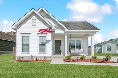 2664 Cedar Creek St, Marrero, LA, 70072-6736 | Card Image