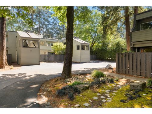 b-3-15938 Quarry Rd, LakeOswego, OR, 97035 | Card Image