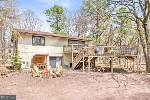 70 Pineknoll Dr, Lake Harmony, PA, 18624 | Card Image