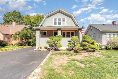 4633 Wolf Rd, Western Springs, IL, 60558-1522 | Card Image