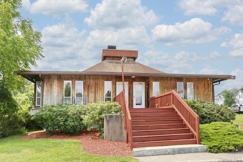 205 Concord Ln, Middletown, NY, 10940-6656 | Card Image