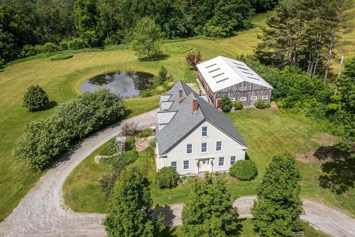 929 Middletown Rd, South Londonderry, VT, 05155-9146 | Card Image