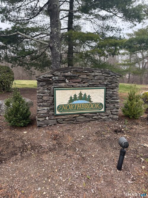 10-10 Echowoods Cir, Monroe, CT, 06468-2650 | Card Image
