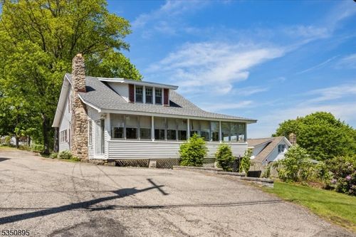 32 Outlook Ave, Budd Lake, NJ, 07828-3414 | Card Image