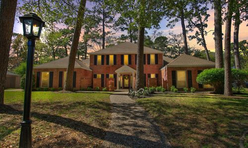 13607 Wendelyn Ln, Houston, TX, 77069-2700 | Card Image
