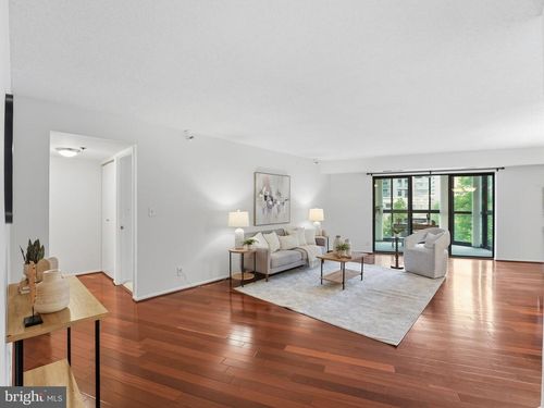 732-1600 N Oak St, ARLINGTON, VA, 22209-2764 | Card Image