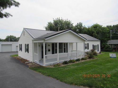 208 Moats Dr, Circleville, OH, 43113-1509 | Card Image