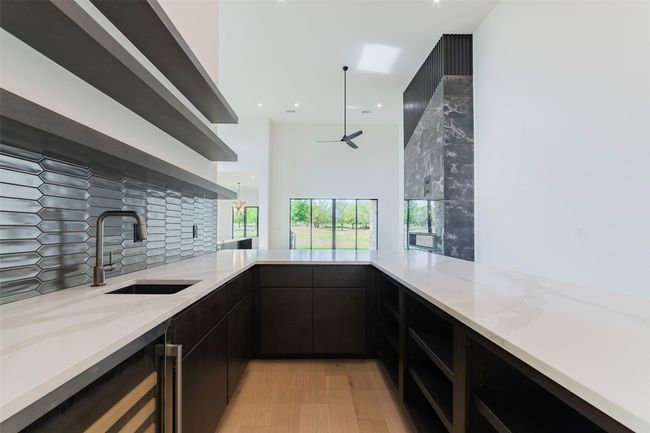 125 Azalea Loop, House other with 3 bedrooms, 3 bathrooms and 3 parking in Horseshoe Bay TX | Image 13