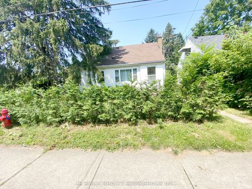 upper-112 Leland St, Hamilton, ON, L8S3A2 | Card Image