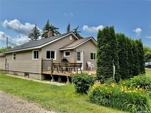 103 2 Ave, Paynton, SK, S0M2J0 | Card Image