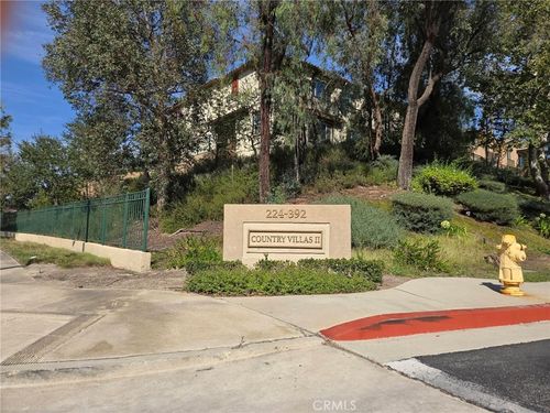 b-236 Country Club Dr, Simi Valley, CA, 93065-7600 | Card Image