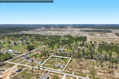 20015 & 20019 Kincaid Dr, Conroe, TX, 77306-2241 | Card Image