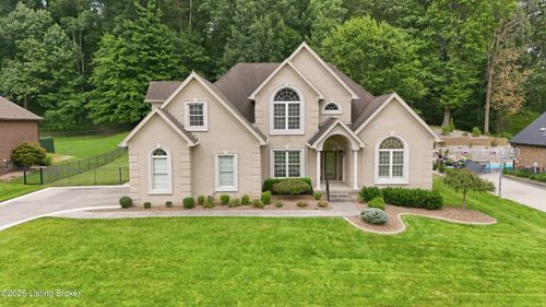 9713 Secretariat Dr, Louisville, KY, 40214-6527 | Card Image