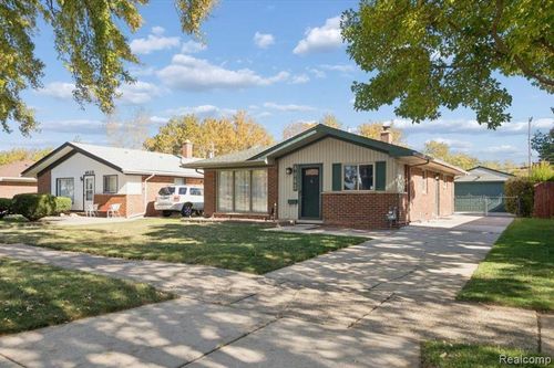 4943 Pardee Ave, Dearborn Heights, MI, 48125-2427 | Card Image