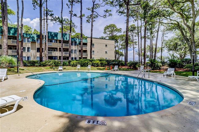 Small pool close to the water | Image 30