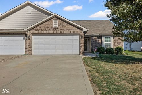 6520 Emerald Ridge Ct, Indianapolis, IN, 46221-4189 | Card Image