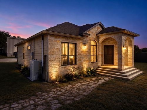 10017 Janet Loop, Dripping Springs, TX, 78620-2620 | Card Image