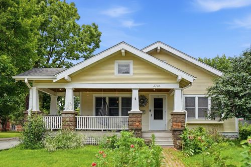 2702 Middle Rd, Davenport, IA, 52803-3417 | Card Image