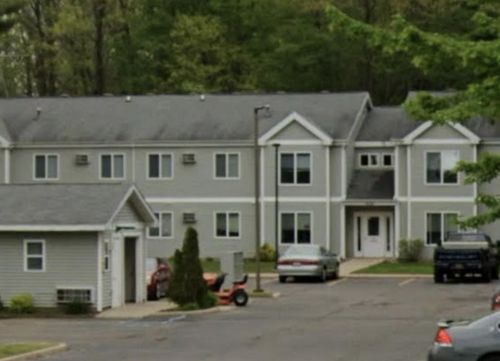 608 N 4th St, Chesaning, MI, 48616-1070 | Card Image